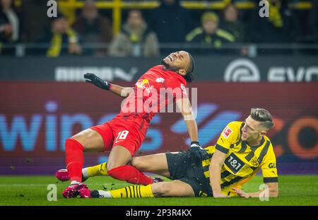 Dortmund, Allemagne. 3rd mars 2023. Christopher Nkunku (RBL), Nico Schlotterbeck (BVB) Borussia Dortmund - RB Leipzig Bundesliga 03.03.2023 Copyright Banque D'Images