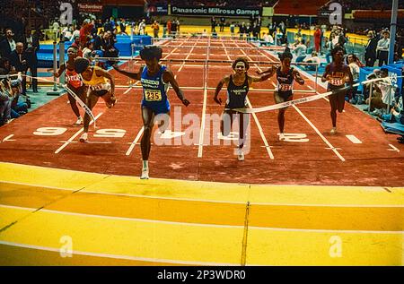 Jackie Joyner-Kersee aux Millrose Games 1989 Banque D'Images