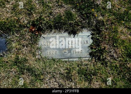 Long Beach, Californie, États-Unis 2nd mars 2023 joueur professionnel de hockey Art Chapman tombe dans la section Bouvardia au cimetière du parc commémoratif Forest Lawn long Beach, sur 2 mars 2023 à long Beach, Californie, États-Unis. Photo par Barry King/Alay stock photo Banque D'Images