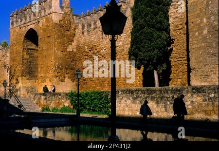 Córdoba.L'Andalousie. Espagne : Almódovar gate, dans Cairuán street Banque D'Images