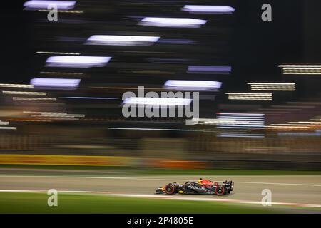 Manama. 5th mars 2023. Max Verstappen, pilote néerlandais de Red Bull Racing, conduit pendant le Grand Prix de Formule 1 de Bahreïn sur le circuit international de Bahreïn à Bahreïn, en 5 mars 2023. Credit: Qian Jun/Xinhua/Alay Live News Banque D'Images