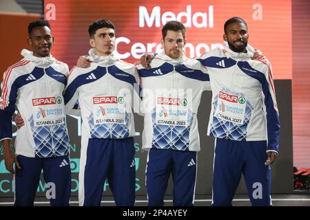 Istanbul, Turquie. 02nd mars 2023. Gilles BIRON, Téo ANDANT, Victor COROLLER et Muhammad Abdallah KOUNTA de France Podium 4X400 m HOMMES pendant les Championnats européens d'athlétisme en salle 2023 sur 2 mars 2023 à l'aréna Atakoy à Istanbul, Turquie. Photo de Laurent Lairys/ABACAPRESS.COM crédit: Abaca Press/Alay Live News Banque D'Images