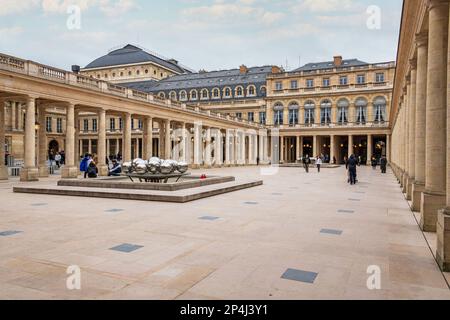 Domaine National du Palais-Royal et le Conseil d'État dans le 1st arrondissement de Paris. Banque D'Images