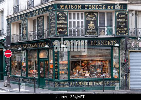 Photo extérieure d'Un chocolatier la Mere de famille à Paris, la plus ancienne chocolaterie de Paris. Banque D'Images