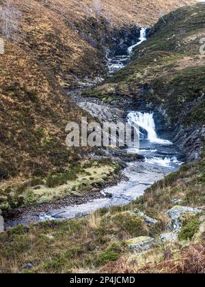 Cascades sur la rivière Dundonnell, près de la forêt de Dundonnell, Wester Ross, Highlands, Écosse Banque D'Images