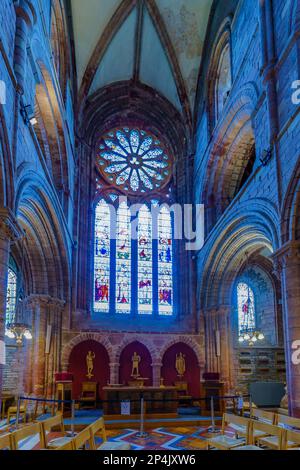 Kirkwall, Royaume-Uni - 03 octobre 2022: Vue de l'intérieur de la cathédrale St Magnus, à Kirkwall, Orcades, Écosse, Royaume-Uni Banque D'Images