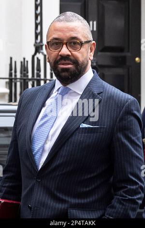 Londres ,Royaume-Uni 06/03/2023. Aujourd'hui, le secrétaire aux Affaires étrangères James est perçu comme une relation avec l'Argentine à l'extérieur de Downing Street, à Londres Banque D'Images