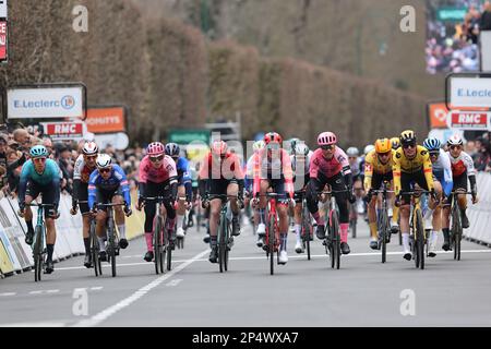 Deuxième étape de l'édition 81st de la course Paris-Nice de huit jours, de Bazainville à Fontainebleau (163,7 km) en France, lundi 06 mars 2023. BELGA PHOTO DAVID PINTENS Banque D'Images