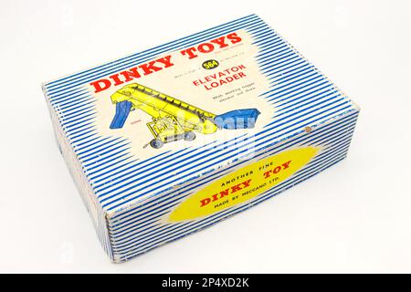 Dinky Toys élévateur chargeur véhicule agricole boîte à jouets modèle no 564 Banque D'Images