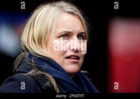 Photo du dossier datée du 05-03-2023 de Emma Hayes, patron de Chelsea, qui est confiant que leur défaite finale décevante de la coupe continentale 3-1 par Arsenal aura généré une réponse rédemptrice lorsqu'ils accueilleront Brighton dans la Super League féminine mercredi. Date de publication : lundi 6 mars 2023. Banque D'Images