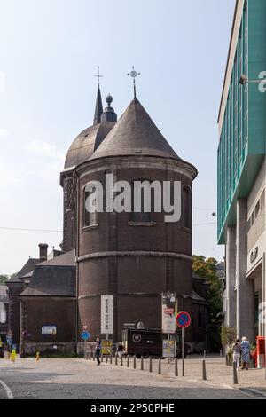 Liège, Belgique - 27 août 2017 : la Collégiale Saint-Jean l'Evangéliste (Collégiale de Saint-Jean), également connue sous le nom de Saint-Jean-en-l'isle (comme an Banque D'Images