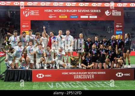 VANCOUVER, CANADA - 05 MARS : les hommes et les femmes de la Nouvelle-Zélande en Argentine célèbrent la médaille d’or lors de la série HSBC World Rugby Sevens 2023 au stade BC place à Vancouver, au Canada. (Photo par Tomaz Jr/PxImages) Banque D'Images