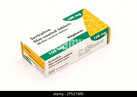 boîte de sertraline 100mg comprimés pelliculés pilules médicament utilisé pour traiter l'anxiété et la dépression Banque D'Images