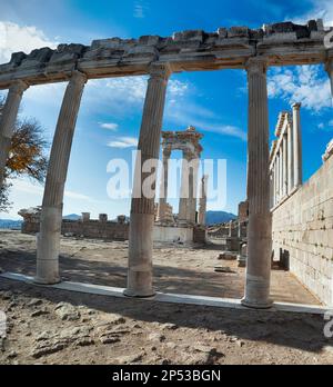 L'Acropole des ruines de la ville antique de Pergamon à Bergama, Izmir, Turquie Banque D'Images