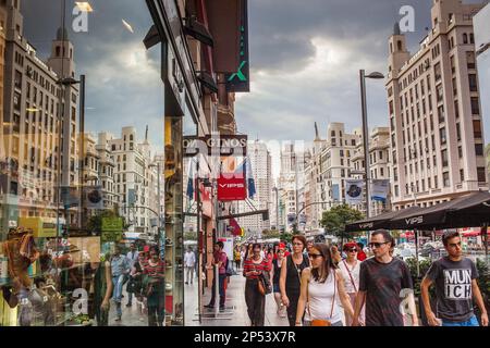 La rue Gran Via. Madrid, Espagne. Banque D'Images