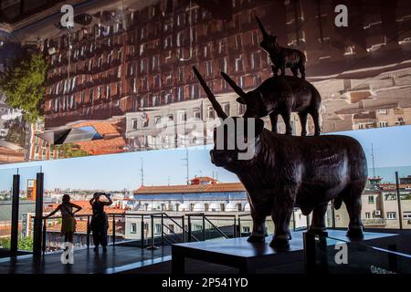 Blé et Steack sculpture par Antoni Miralda, Musée National d'art de Sofia, Madrid, Espagne. Banque D'Images