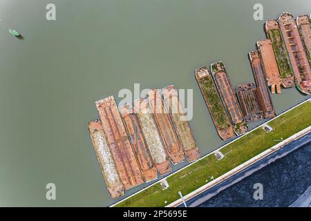 Photo de la centrale électrique de Zeran à Varsovie, en Pologne. Photo de haute qualité Banque D'Images