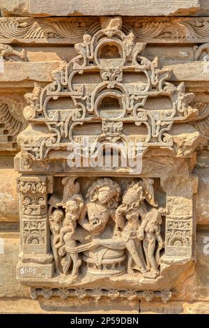 Sculpture relijef détail au temple de Harshat Mata reste à Abhaneri Inde Banque D'Images