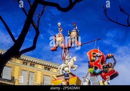 De Falla Na Jordana,by Manolo Martín,festival Fallas de Valence, Espagne, Banque D'Images