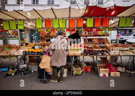 Paris quartier Montparnasse marché Edgar Quinet marché agricole Banque D'Images