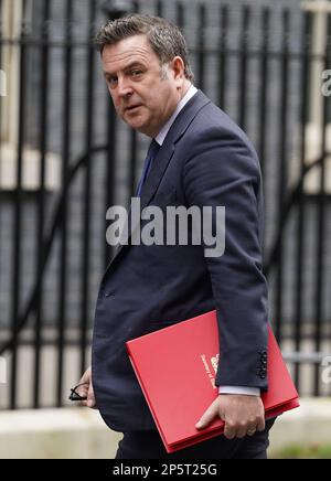 Le secrétaire au travail et aux pensions, Mel Stride, arrive à Downing Street, Londres, pour une réunion du Cabinet. Date de la photo: Mardi 7 mars 2023. Banque D'Images