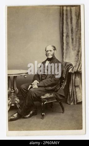 Carte de visite - Portrait non identifié d'un homme assis, 1860s Banque D'Images