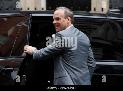 Londres, Royaume-Uni. 07th mars 2023. Dominic Raab, vice-premier ministre, Lord Chancelier et secrétaire d'État à la Justice, arrive à la réunion du Cabinet. Crédit : Mark Thomas/Alay Live News Banque D'Images