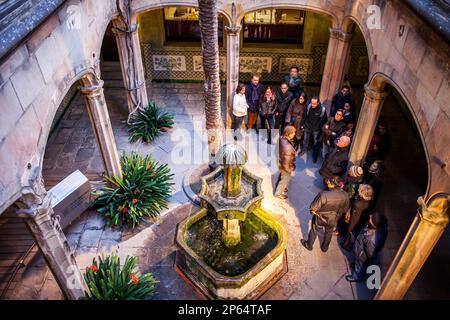 Cour intérieure de l'Ardiaca, Casa, quartier gothique, Barcelone, Catalogne, Espagne. Banque D'Images