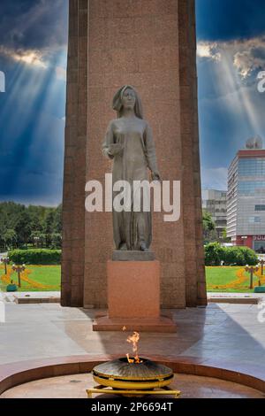 Mémorial de la Seconde Guerre mondiale, place de la victoire, Bichkek, Kirghizistan, Asie centrale, Asie Banque D'Images