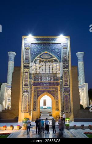 Soirée, complexe de Gur-E-Amir (mausolée), construit en 1403, site du Burial d'Amir Temir, UNESCO, Samarkand, Ouzbékistan, Asie centrale, Asie Banque D'Images