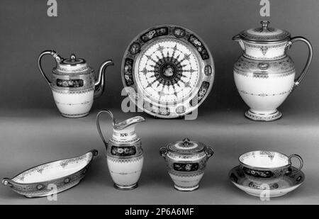 Manufacture de porcelaine de Sèvres, service de dîner et de thé, 1844–47, porcelaine à pâte dure. Banque D'Images