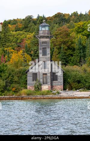 Michigan; le phare du Grand Island East Channel sur le lac supérieur. Il est situé juste au nord de Munising, Michigan. En raison de la difficulté à voir Banque D'Images