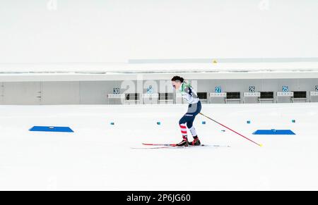 7 mars 2023: Danielle Aravich, biathlète nordique de l'équipe des États-Unis para, sur le chemin d'une quatrième place dans la course de sprint de la FIS Para Nordic World Cup, Soldier Hollow Nordic Centre, Midway, Utah. Banque D'Images