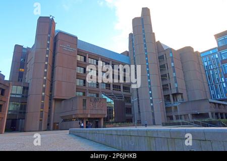 Queen Elizabeth Law courts, Derby Square, Liverpool , Merseyside, Angleterre, Royaume-Uni, L2 1XA, par Farmer and Dark dans Brutalist style, 1984 Banque D'Images