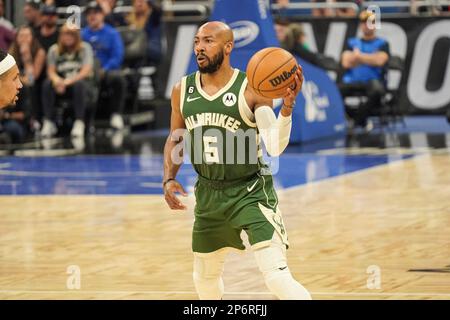 Orlando, Floride, États-Unis, 7 mars 2023, Milwaukee Bucks garde Jevon carter #5 pendant la deuxième moitié au centre Amway. (Crédit photo : Marty Jean-Louis) Banque D'Images