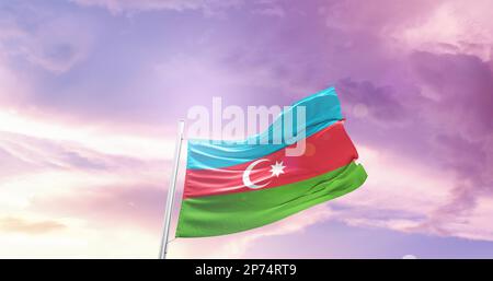 Aerbaijan agitant le drapeau dans le beau ciel.FLFLFLpole Banque D'Images