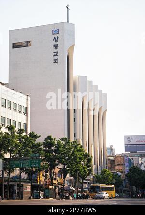 Séoul, Corée du Sud - Mai 2022 : bâtiment de l'église Sangdong (anciennement Saerena Department Store) Banque D'Images