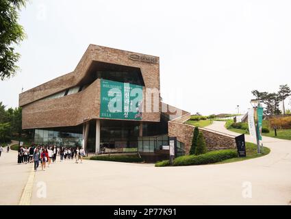 Séoul, Corée du Sud - 2022 mai : Musée Hanseong Baekje à la forteresse de Mongchontoseong au parc olympique de Séoul Banque D'Images