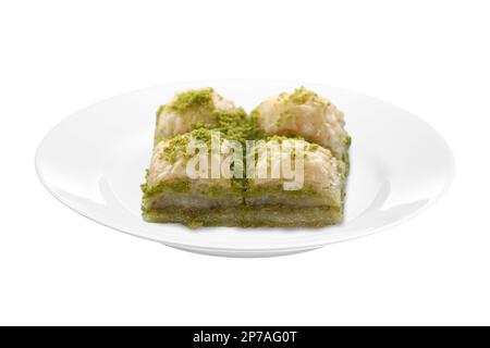 Délicieux Baklava turque de pistache isolée sur blanc Banque D'Images