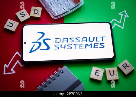 8 mars 2023, Nysa, Pologne : dans cette illustration, le logo Dassault systèmes est affiché sur un smartphone. (Credit image: © Mateusz Slodkowski/ZUMA Press Wire) USAGE ÉDITORIAL SEULEMENT! Non destiné À un usage commercial ! Banque D'Images