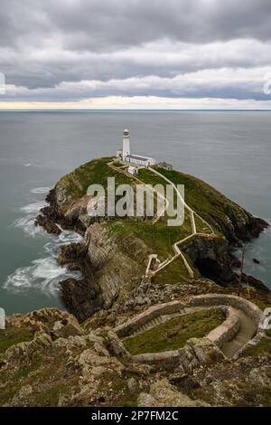 Phare sur l'île d'Angelsey Banque D'Images