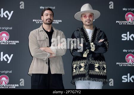 MILAN, ITALIE - MARS 06: Joe Bastianich et Andrea Belfiore assistent à la photo-appel pour 'Pechino Express la via delle Indie' Sky Original sur 06 mars, 2 Banque D'Images