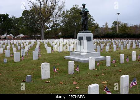 Cimetière national de New Bern situé à New Bern en Caroline du Nord. Banque D'Images