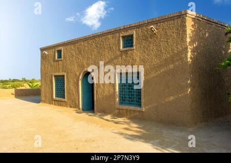 Maison de boue traditionnelle dans le désert de Thar Banque D'Images