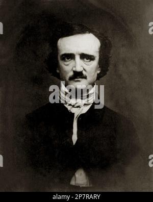 1848 : le célèbre écrivain américain d'horreur EDGAR ALLAN POE ( Boston 1809 - Baltimora 1849 ) , portrait de daguerréotype par Harry N. & Edward H. , Manchester - SCRITTORE - LETTERATURA - LITTÉRATURE - letterato - tiller - racconti dell' orrore - giallo - poliziesco - fantastico - incubo - cauchemar - portrait - ritratto - collier - colletto - cravatta - cravate - bachigi - moustache - stempiato - stempiatura - timbatura - temple à colombages - -- Archivio GBB Banque D'Images