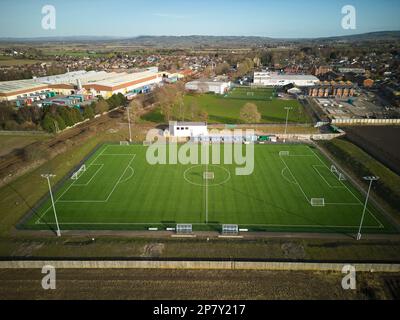 Vues aériennes du club de football non-League Bursscough, Lancashire, Royaume-Uni lors d'une journée ensoleillée en février 2023 Banque D'Images