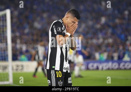 Bogota, Colombie, 08th mars 2023. Paulinho de l'Atletico Mineiro, pendant le match entre Millonarios et Atletico Mineiro, pour la troisième phase préliminaire de Libertadores 2023, au stade El Campín, à Bogota, en Colombie, sur 08 mars. Photo: Felipe Mateus/DiaEsportivo/Alay Live News Banque D'Images