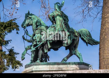 Statue en bronze de Charlemagne et ses Leudes. Plaza de Notre-Dame. Paris, France Banque D'Images