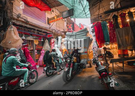 L'impact le plus important sur l'architecture de la ville fortifiée de Lahore est venu avec l'invasion des Mughals, avec l'arrivée des cinq grandes leade de Mughal Banque D'Images