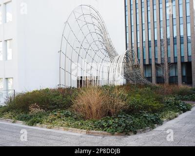 TOKYO, JAPON - 28 février 2023 : vue de la façade de la Maison internationale de la littérature de Waseda (la bibliothèque de Haruki Murakami). Banque D'Images